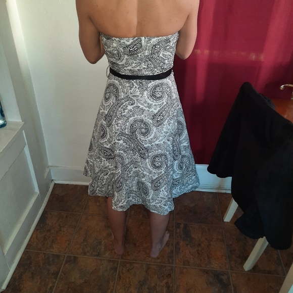 Ruby Rox Paisley Dress - Picture 2 of 3